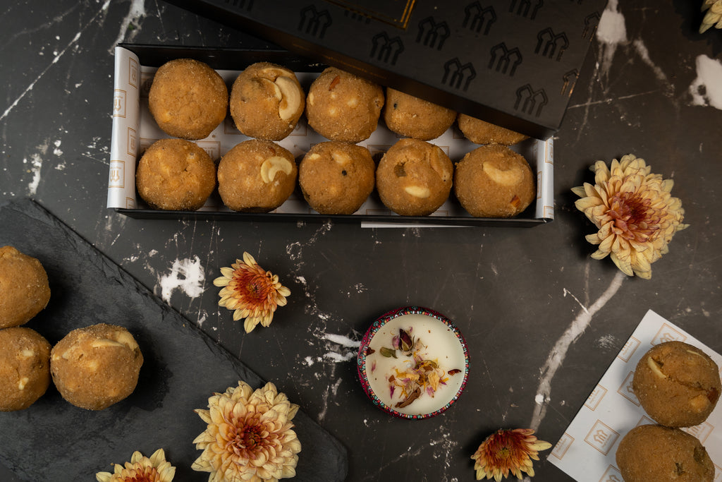 Gondh Laddoo